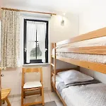 Haus Titania 12 * Grömitz